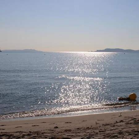 Cap Porquerolles בית הארחה 3*